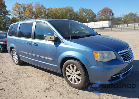 2011 Chrysler Town & Country Touring-L from USA, damaged, VIN 2A4RR8DG4BR758686